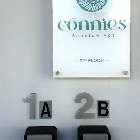 Connie's Sea Side 2b *
