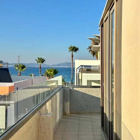 דירה Connie's Sea Side 2b *